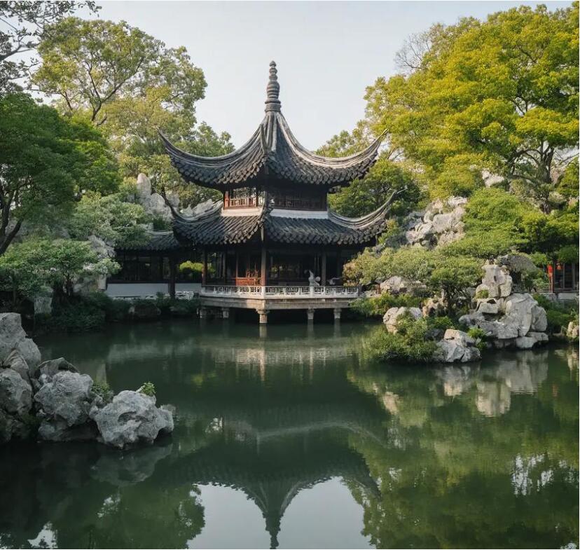 泰兴雪青餐饮有限公司